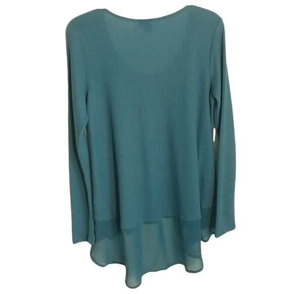 Sun & Shadow Top Women's Size M Blue Long sleeve Popover Knit chiffon hem - Picture 3 of 10